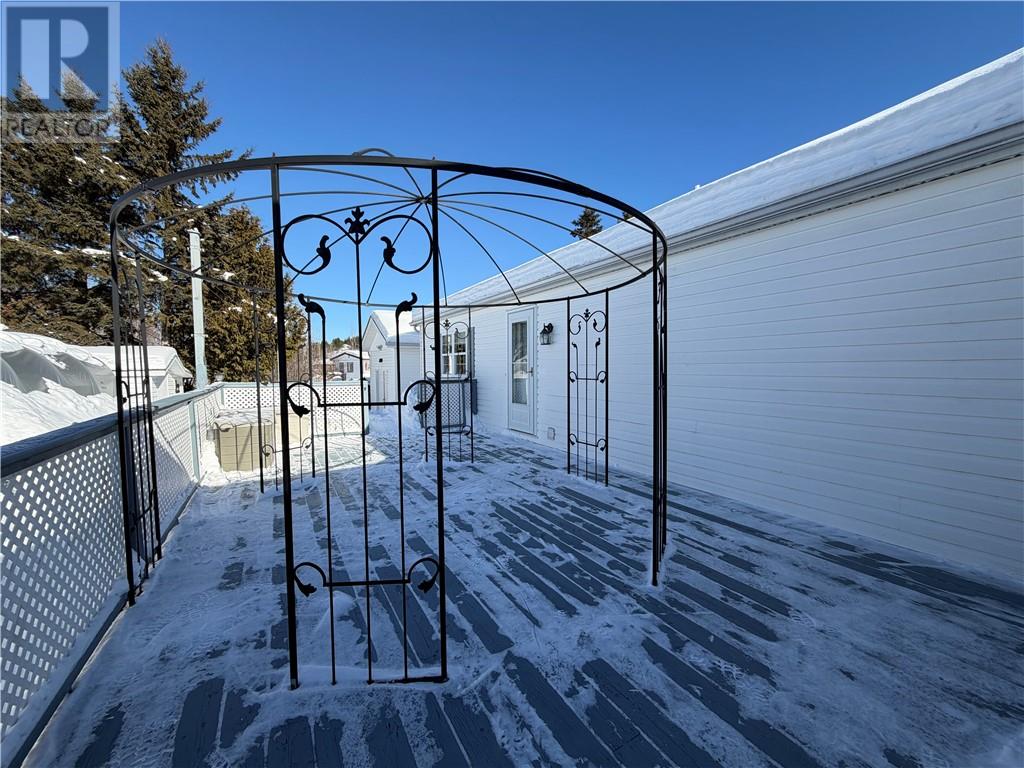 100 Corbin Avenue, Wahnapitae, Ontario   - Photo 24 - 2126278