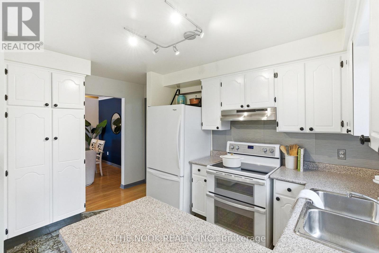 43 Prouse Drive, Brampton, Ontario  L6V 3A3 - Photo 10 - W12753790