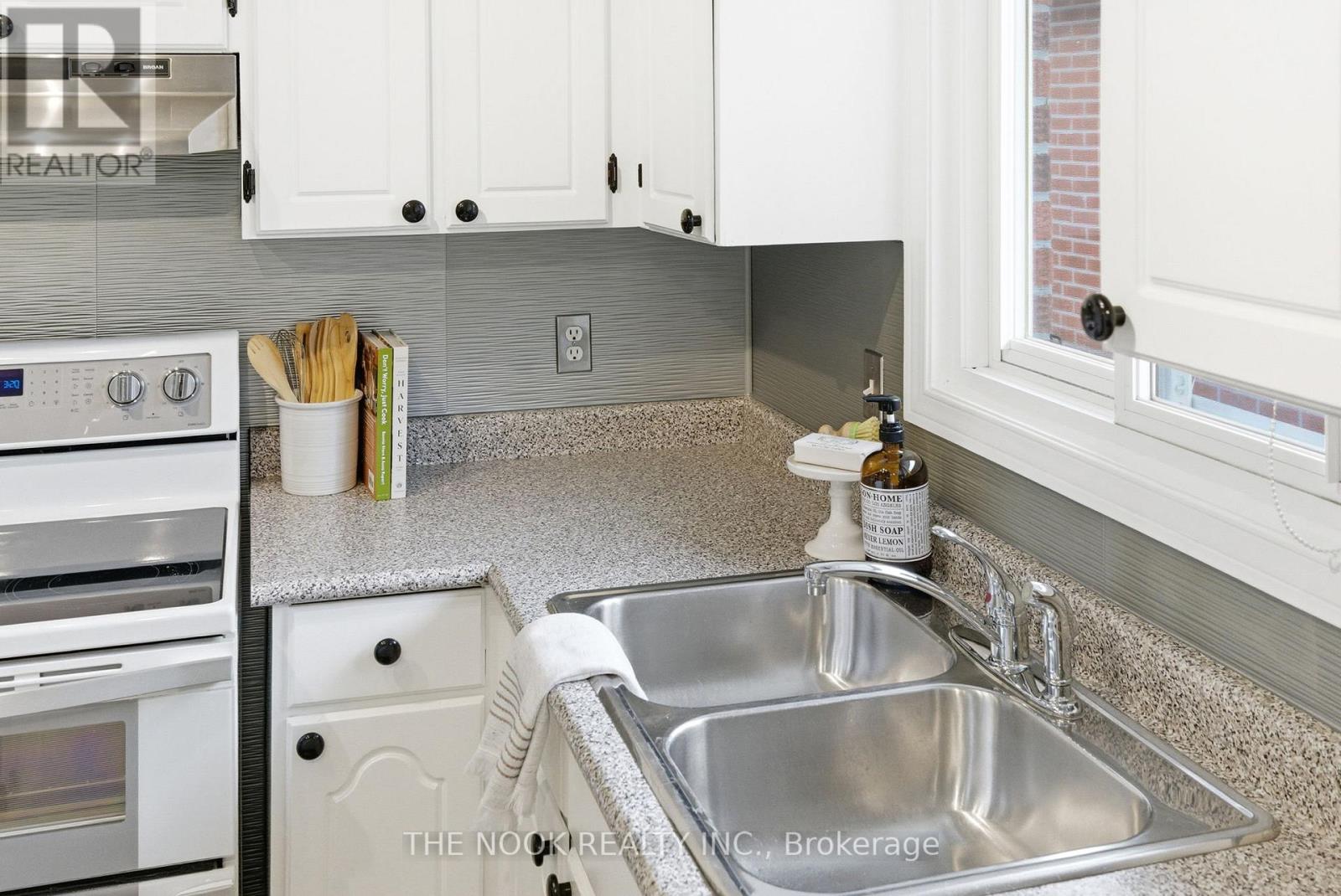 43 Prouse Drive, Brampton, Ontario  L6V 3A3 - Photo 11 - W12753790