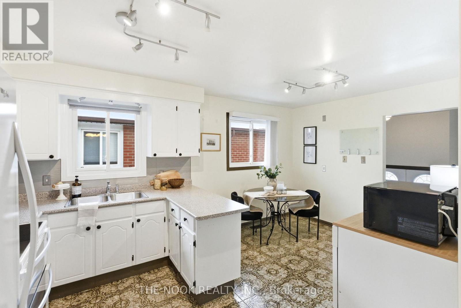 43 Prouse Drive, Brampton, Ontario  L6V 3A3 - Photo 13 - W12753790