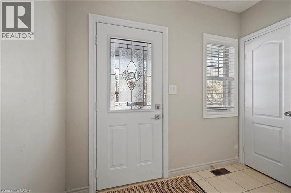 16 Darnell Road, Guelph, Ontario  N1G 5K3 - Photo 4 - 40802595