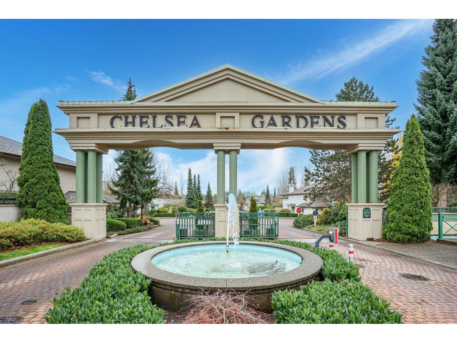 233 13888 70 Avenue, Surrey, British Columbia  V3W 0R8 - Photo 1 - R3085149