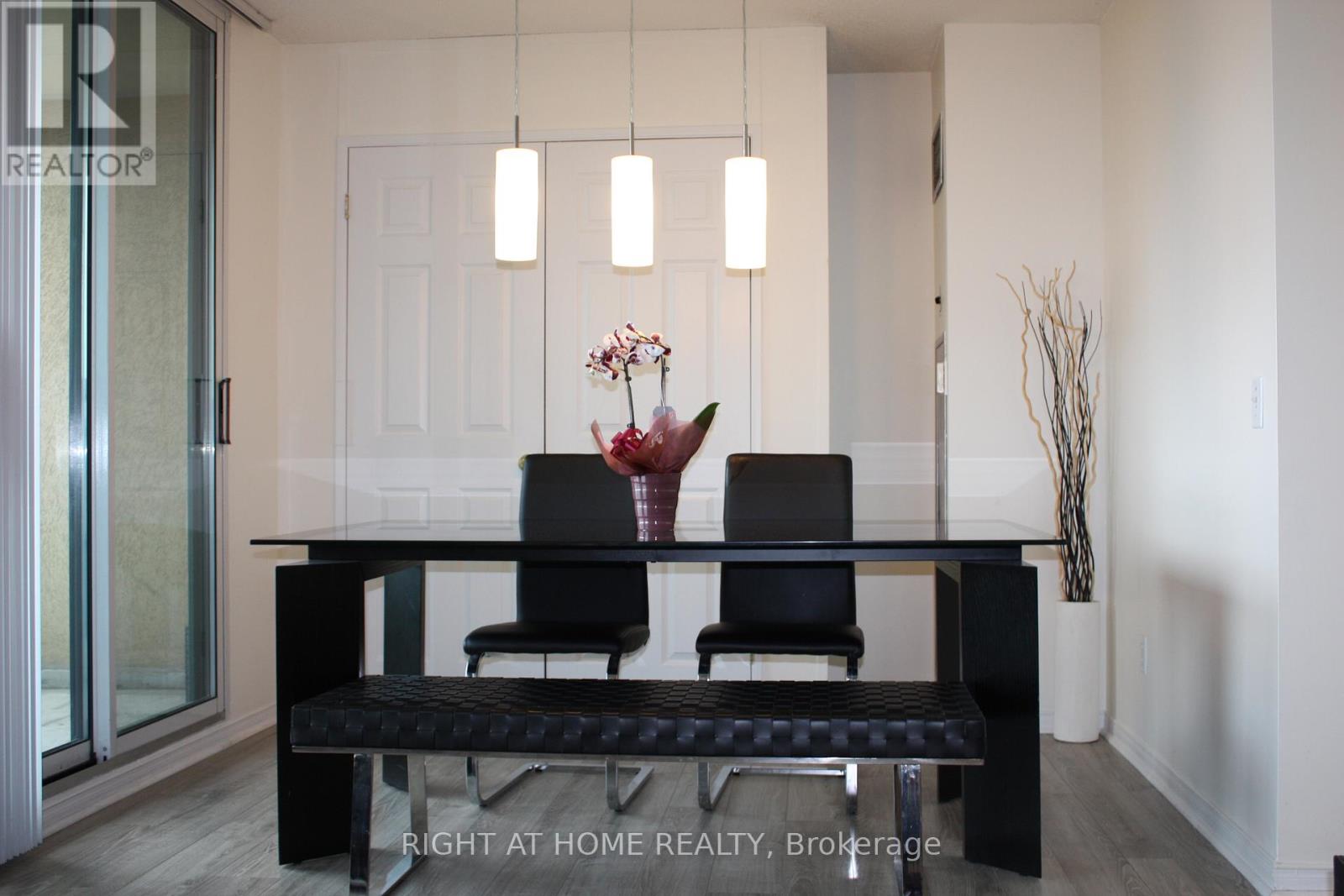 1206 - 238 Doris Avenue, Toronto (Willowdale East), Ontario  M2N 6W1 - Photo 5 - C12753244