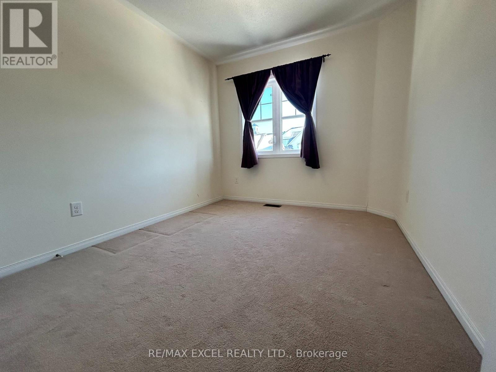 18 James Govan Drive, Whitby, Ontario  L1N 0J8 - Photo 7 - E12752874