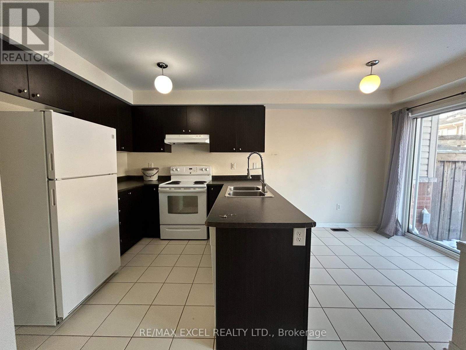 18 James Govan Drive, Whitby, Ontario  L1N 0J8 - Photo 3 - E12752874