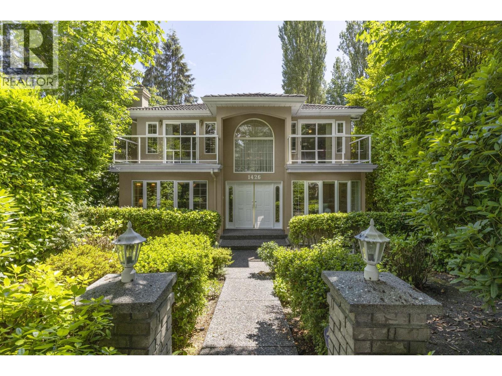 1426 FULTON AVENUE, West Vancouver, British Columbia