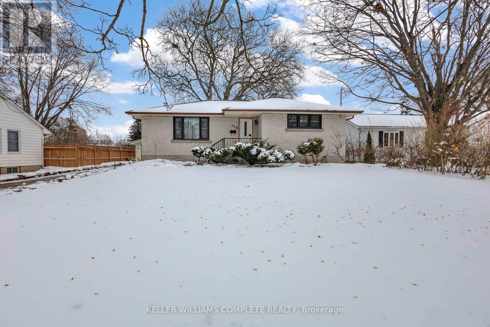 64 Evelyn Street, Brantford, Ontario  N3R 3H1 - Photo 1 - X12603728