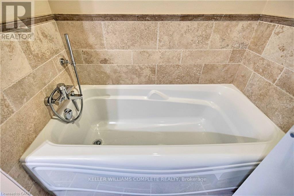 90 Ann Street, Hamilton, Ontario  L9H 5P1 - Photo 28 - X12700542