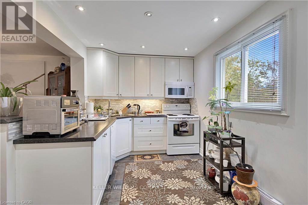 90 Ann Street, Hamilton, Ontario  L9H 5P1 - Photo 16 - X12700542