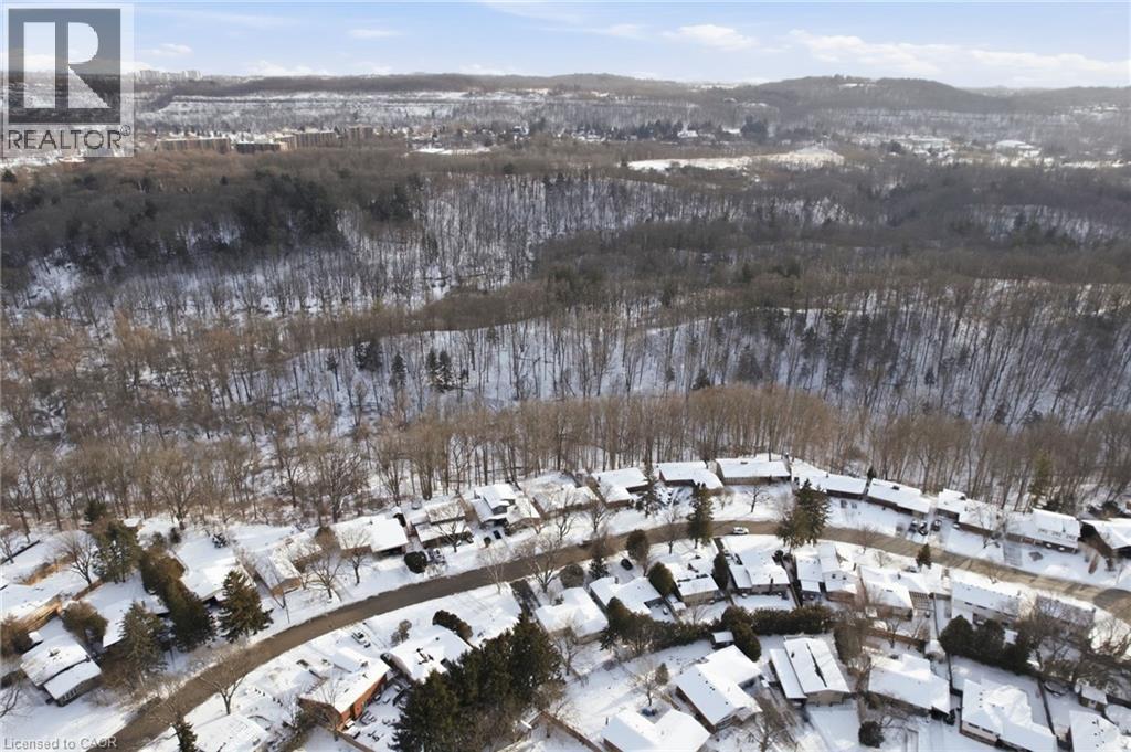 97 Robinhood Drive, Dundas, Ontario  L9H 4G2 - Photo 39 - 40802469