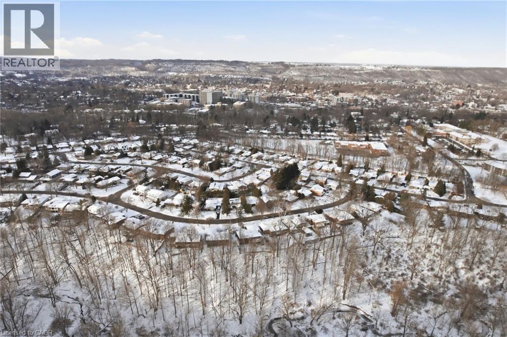 97 Robinhood Drive, Dundas, Ontario  L9H 4G2 - Photo 40 - 40802469