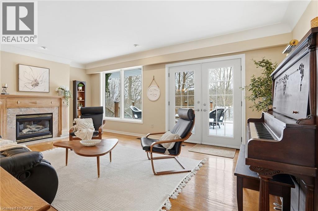 97 Robinhood Drive, Dundas, Ontario  L9H 4G2 - Photo 5 - 40802469