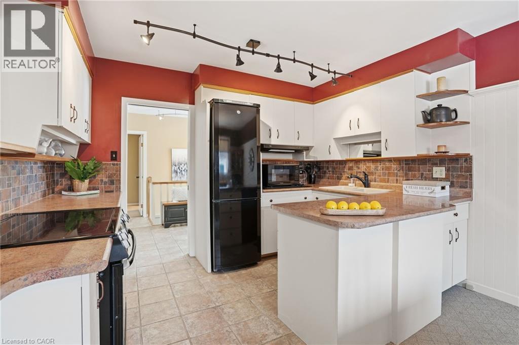 97 Robinhood Drive, Dundas, Ontario  L9H 4G2 - Photo 8 - 40802469