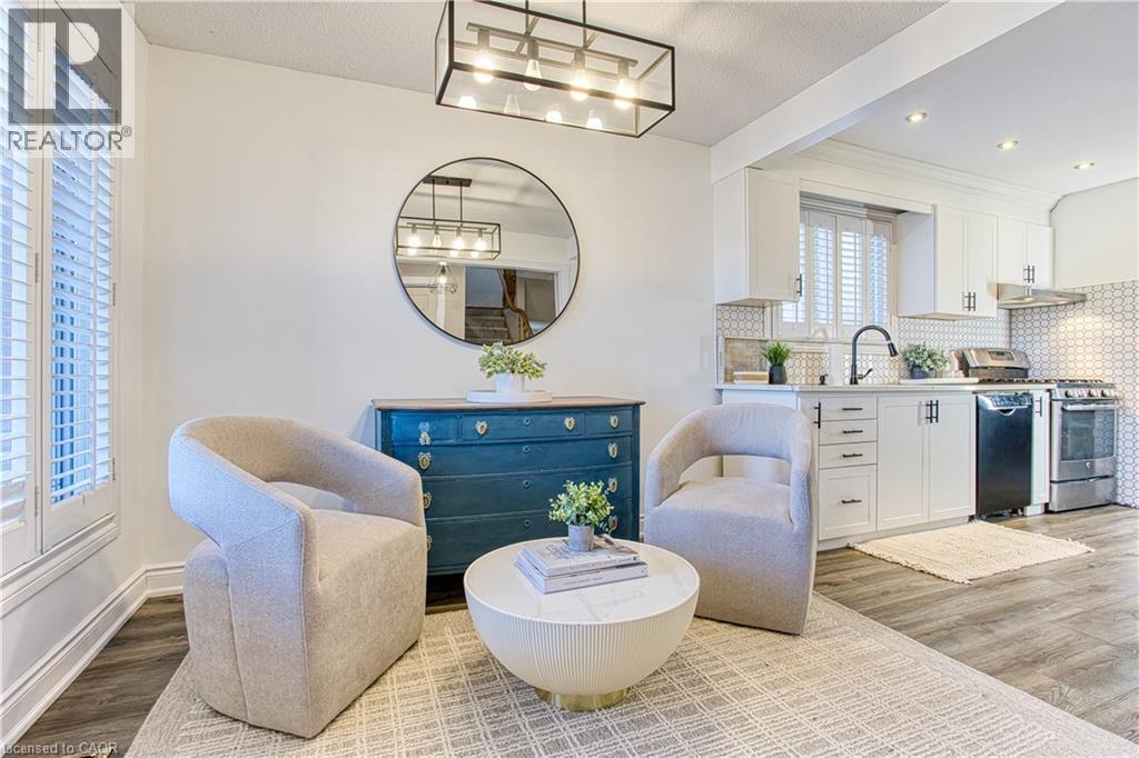 39 Regis Court, Stoney Creek, Ontario  L8E 4M8 - Photo 5 - 40802389