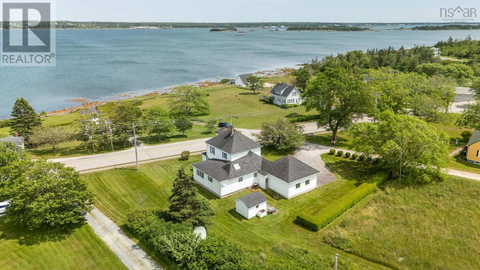 1108 Highway 335, Middle West Pubnico, Nova Scotia  B0W 3S0 - Photo 10 - 202516912