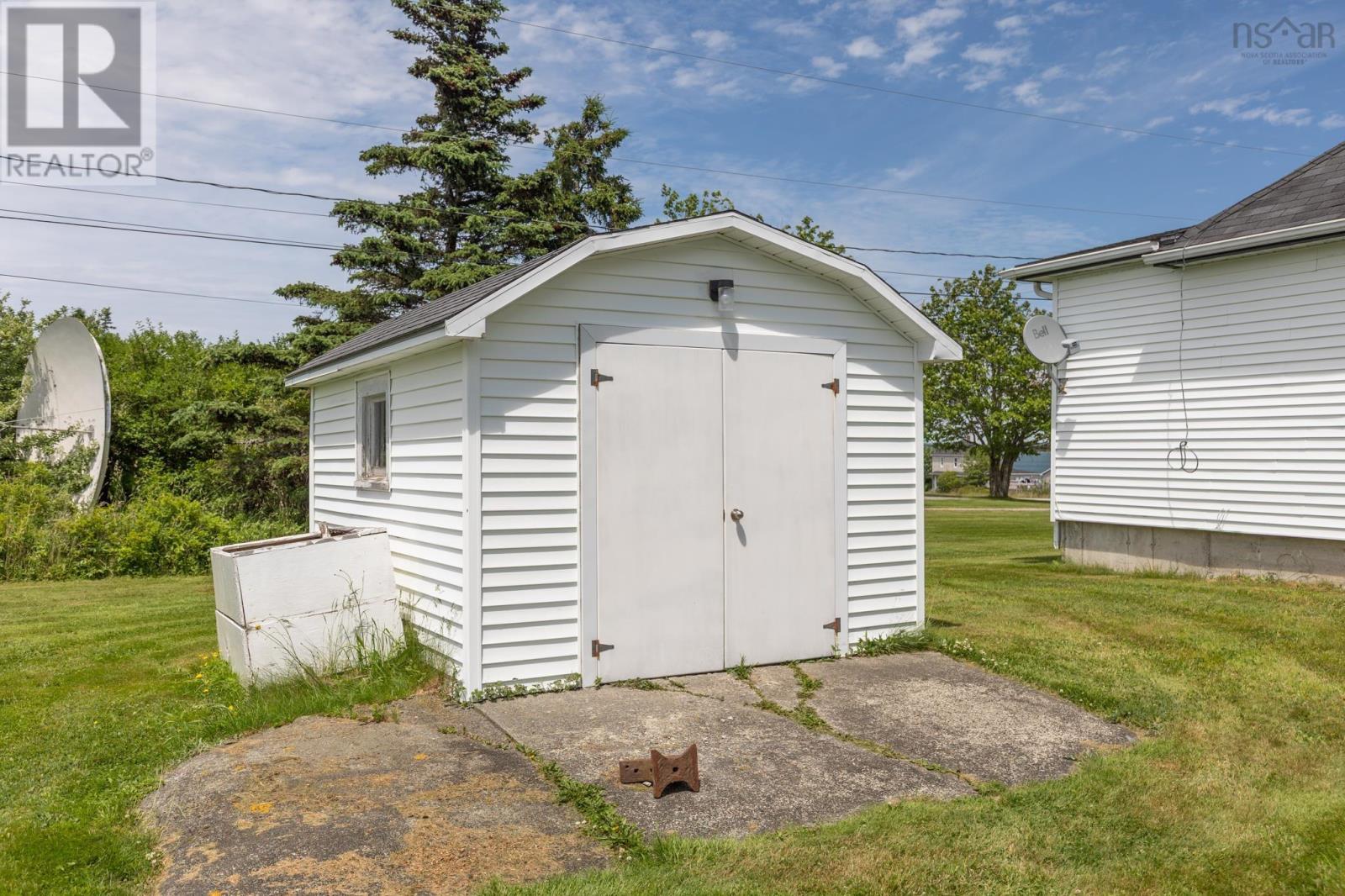 1108 Highway 335, Middle West Pubnico, Nova Scotia  B0W 3S0 - Photo 6 - 202516912