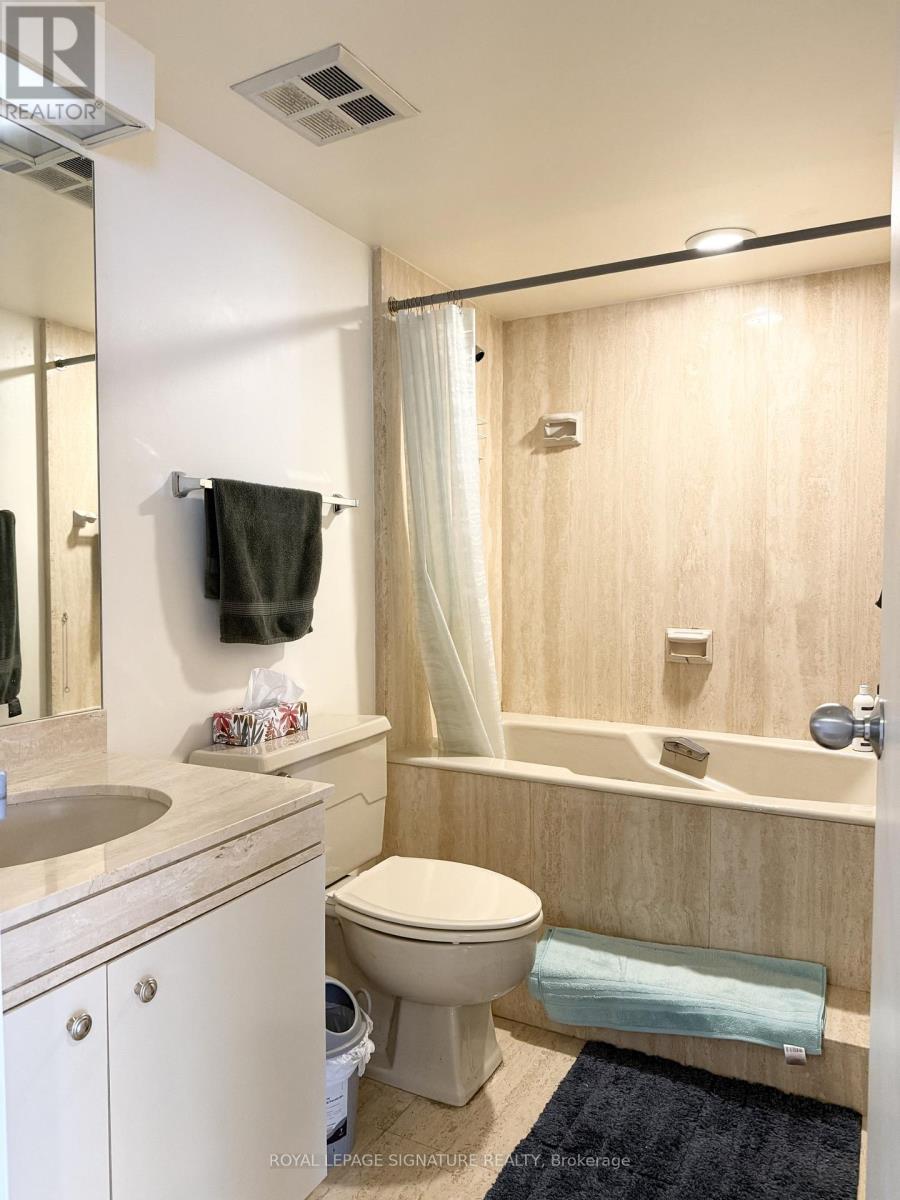 1609 - 65 Harbour Square, Toronto, Ontario  M5J 2L4 - Photo 19 - C12753724