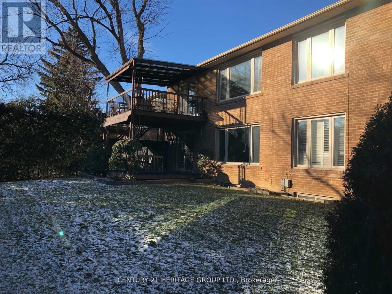 Main - 11 Tournament Drive, Toronto, Ontario  M2P 1K1 - Photo 15 - C12753760