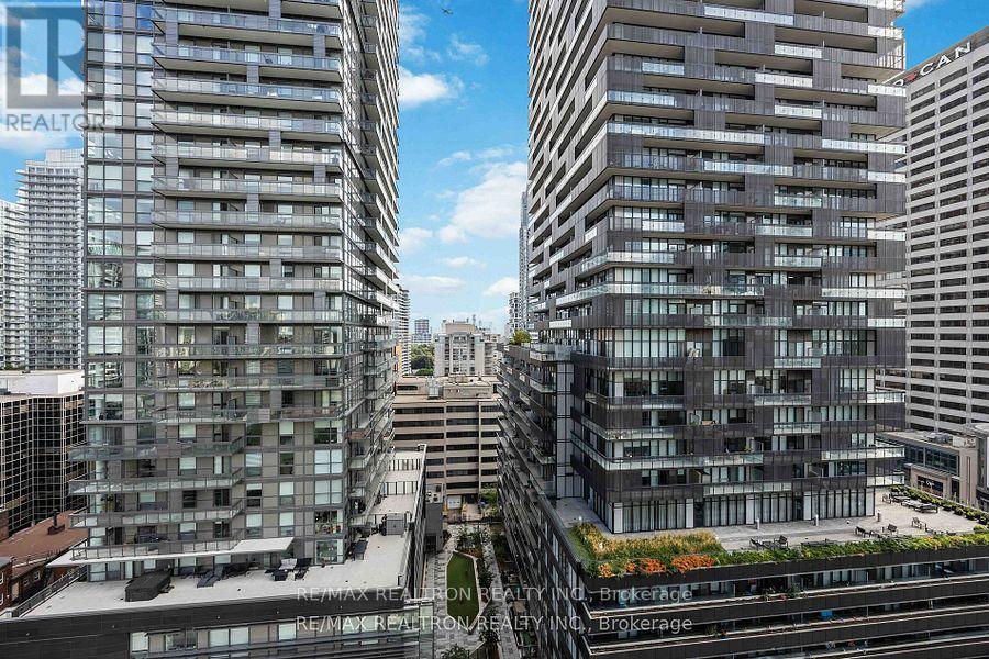 1501 - 30 Roehampton Avenue, Toronto, Ontario  M4P 0B9 - Photo 16 - C12753792