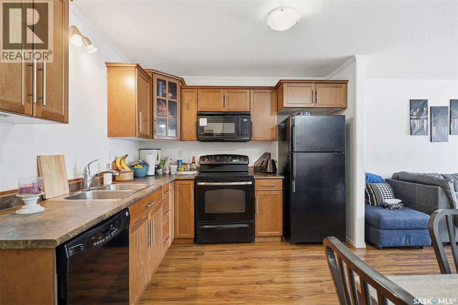 105 110 Shillington Crescent, Saskatoon, Saskatchewan  S7M 3Z8 - Photo 8 - SK027676