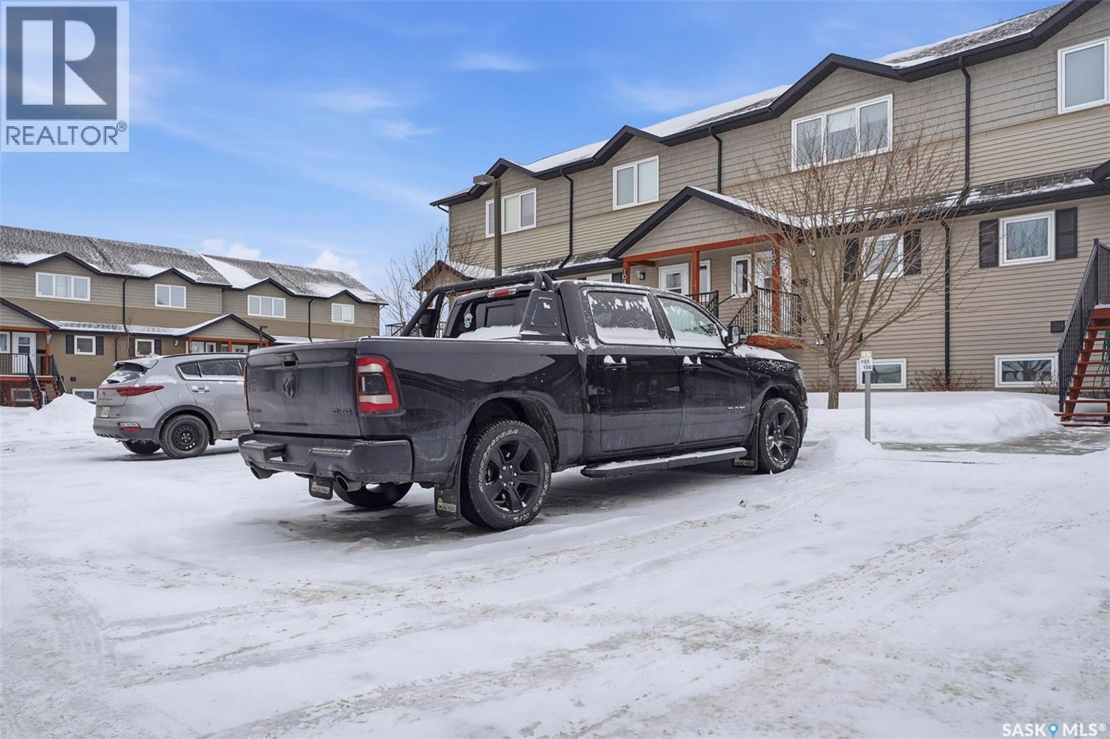 105 110 Shillington Crescent, Saskatoon, Saskatchewan  S7M 3Z8 - Photo 3 - SK027676