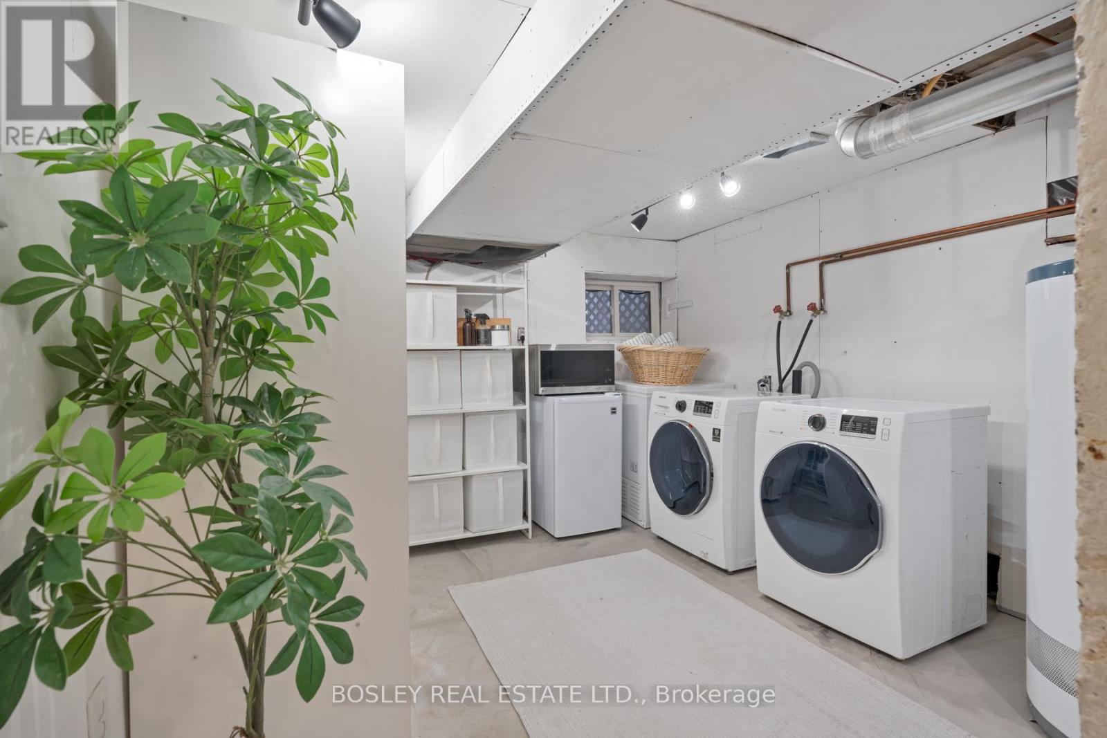 24 Queensdale Avenue, Toronto, Ontario  M4J 1X9 - Photo 15 - E12753688