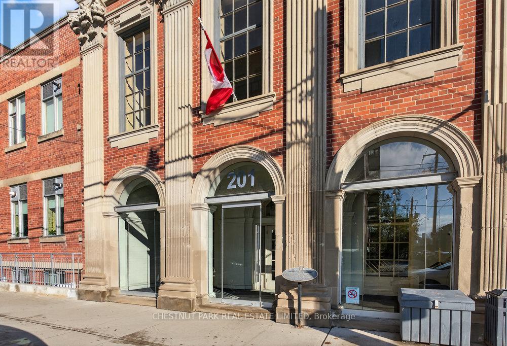 103 - 201 Carlaw Avenue, Toronto, Ontario  M4M 2S1 - Photo 2 - E12753716