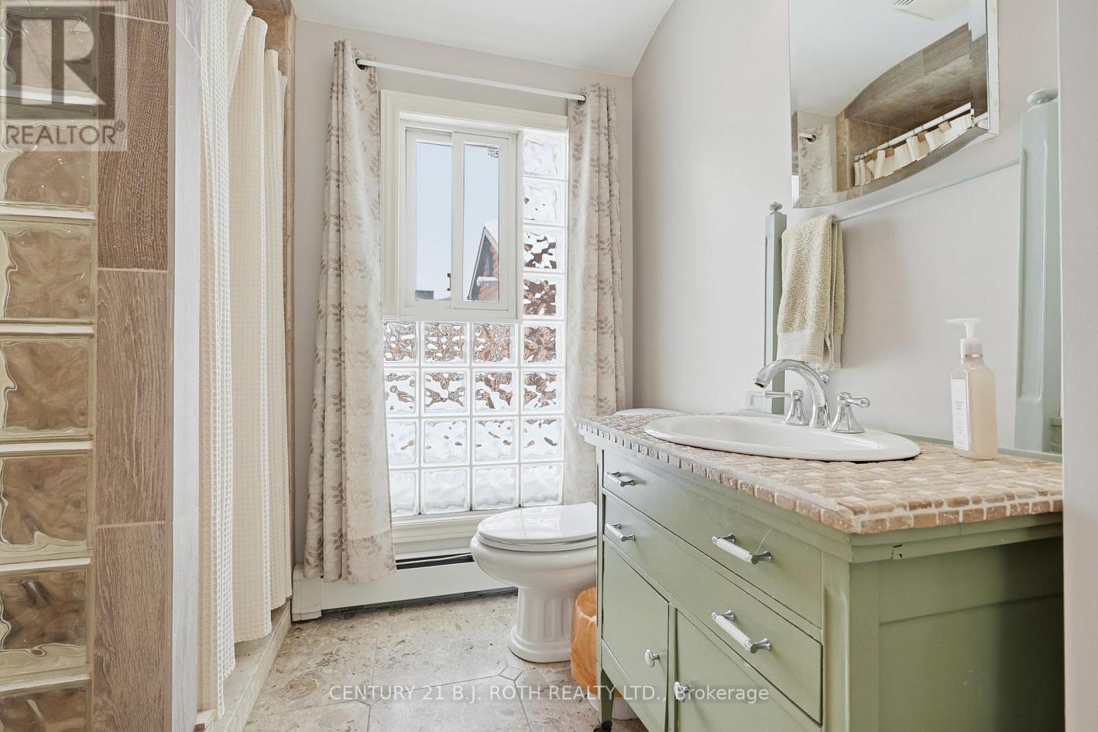 116 Burton Avenue, Barrie, Ontario  L4N 2R8 - Photo 31 - S12736220