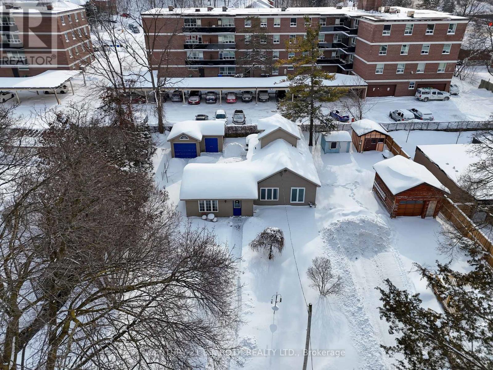 116 Burton Avenue, Barrie, Ontario  L4N 2R8 - Photo 45 - S12736220