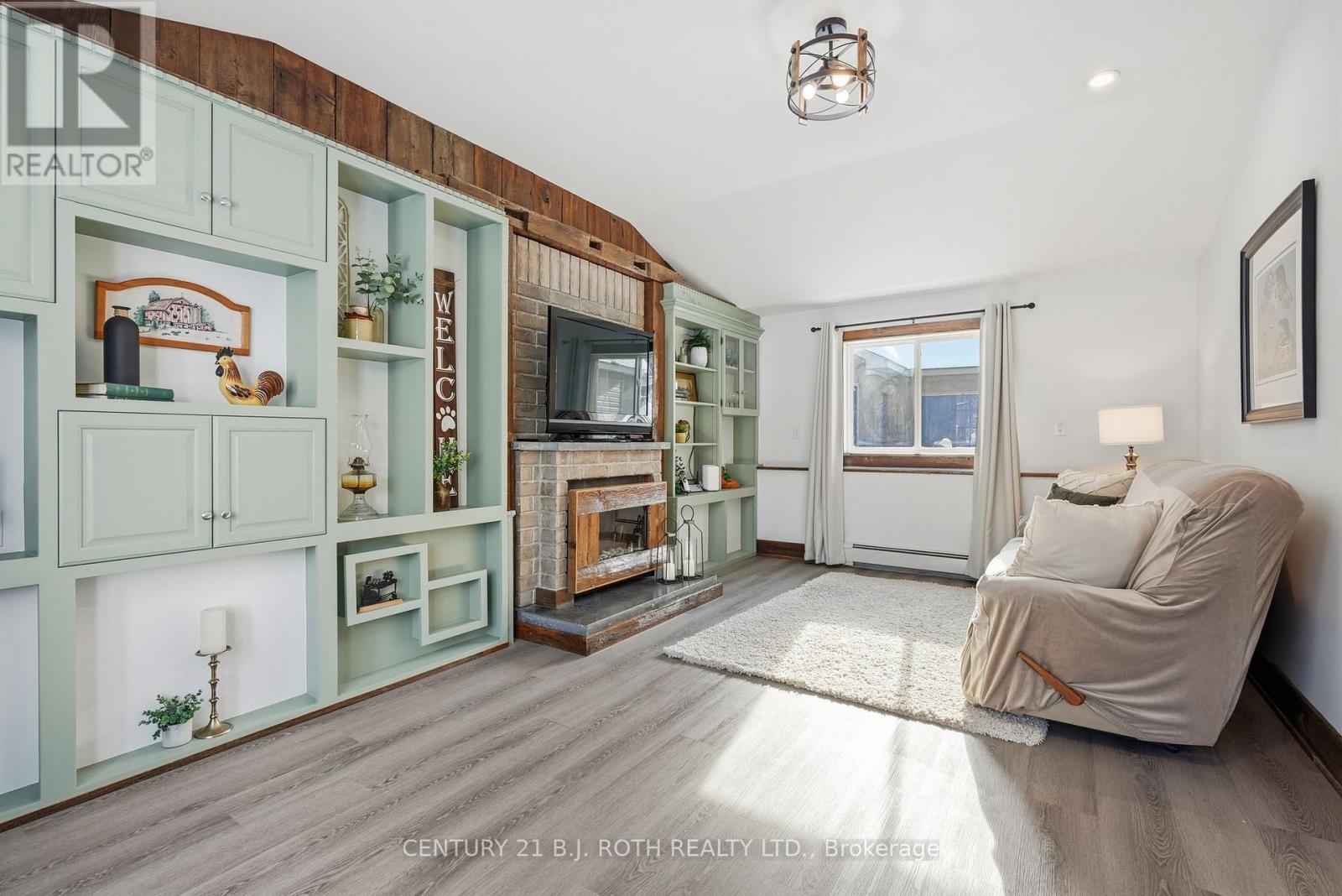 116 Burton Avenue, Barrie, Ontario  L4N 2R8 - Photo 7 - S12736220