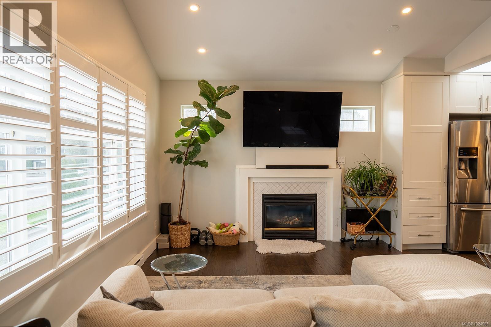 2508 Shakespeare St, Victoria, British Columbia  V8R 4G5 - Photo 11 - 1024905