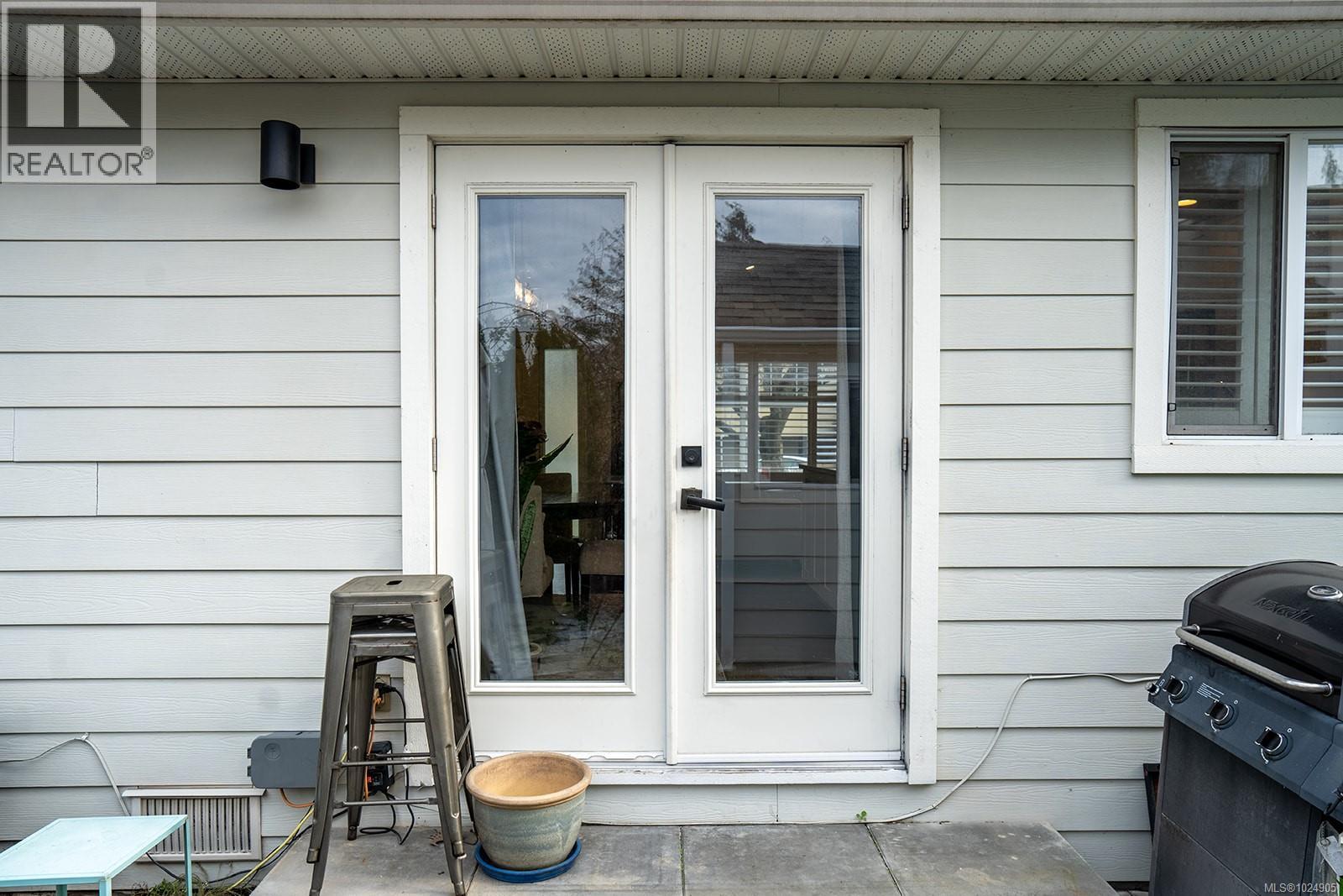 2508 Shakespeare St, Victoria, British Columbia  V8R 4G5 - Photo 15 - 1024905