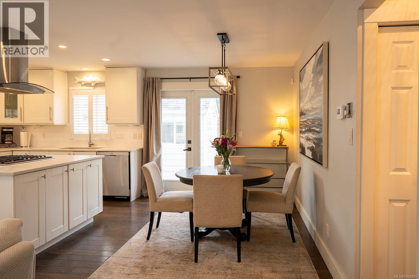 2508 Shakespeare St, Victoria, British Columbia  V8R 4G5 - Photo 7 - 1024905