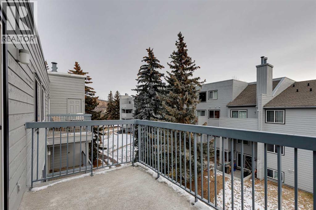 2466, 70 Glamis Drive Sw, Calgary, Alberta  T3E 6T6 - Photo 13 - A2282194