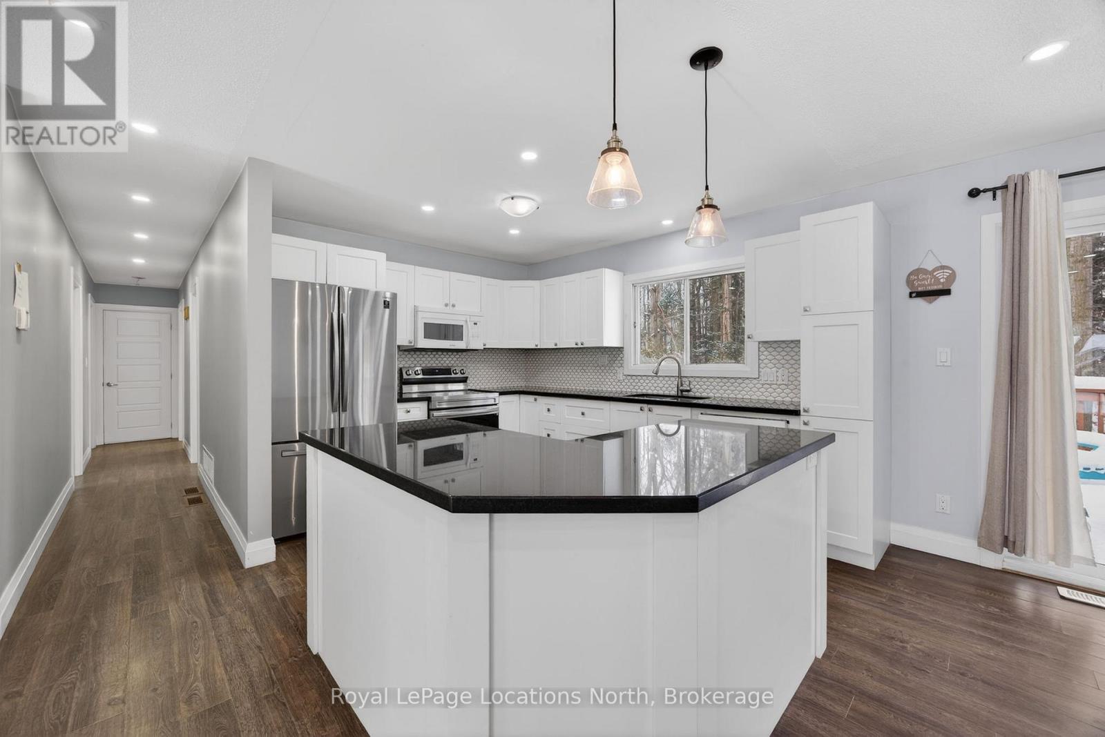 40 Rue Vanier, Tiny, Ontario  L9M 0J2 - Photo 6 - S12605746