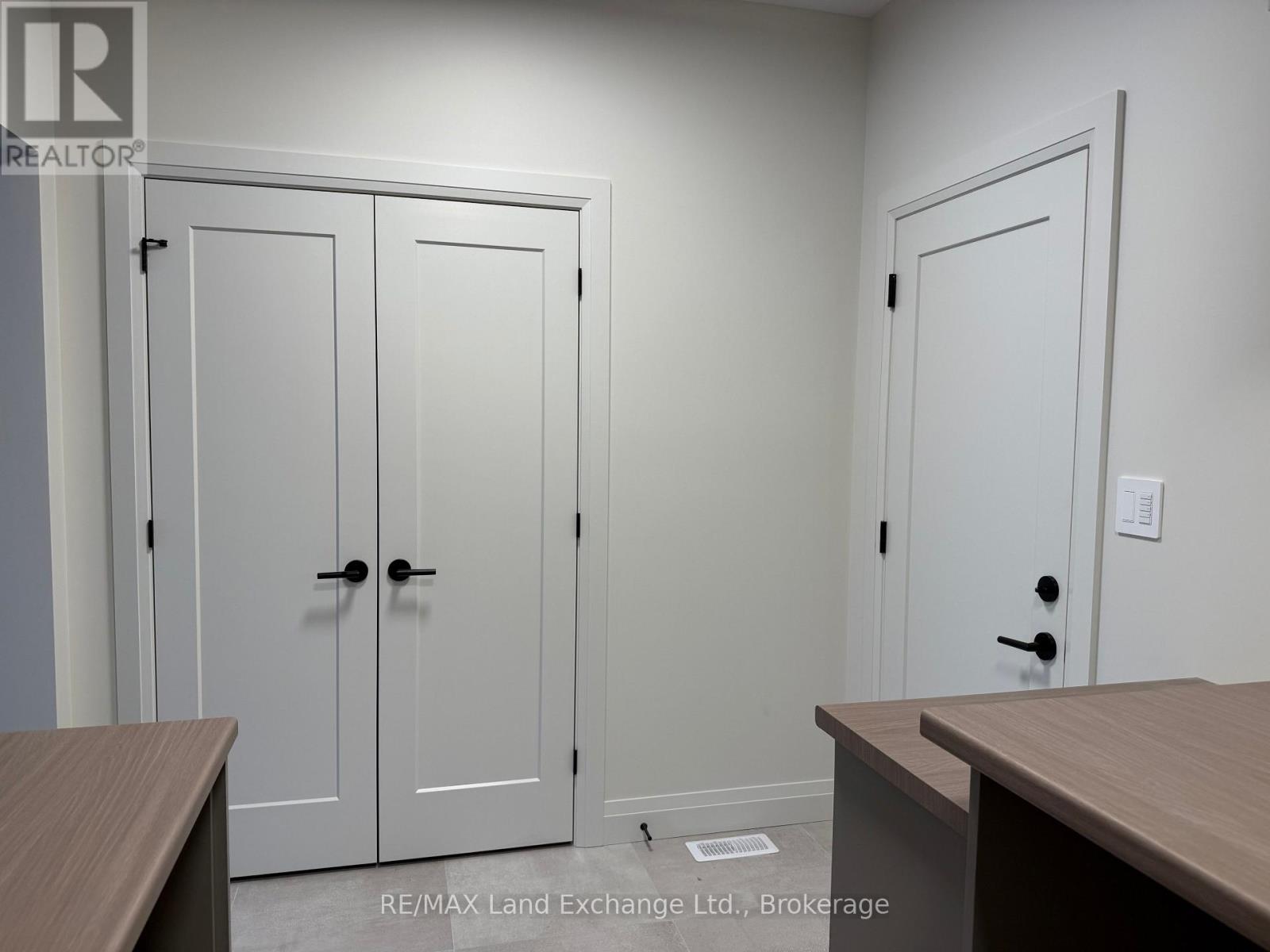 964 Bogdanovic Way, Huron-Kinloss, Ontario  N2Z 0H4 - Photo 17 - X12230628