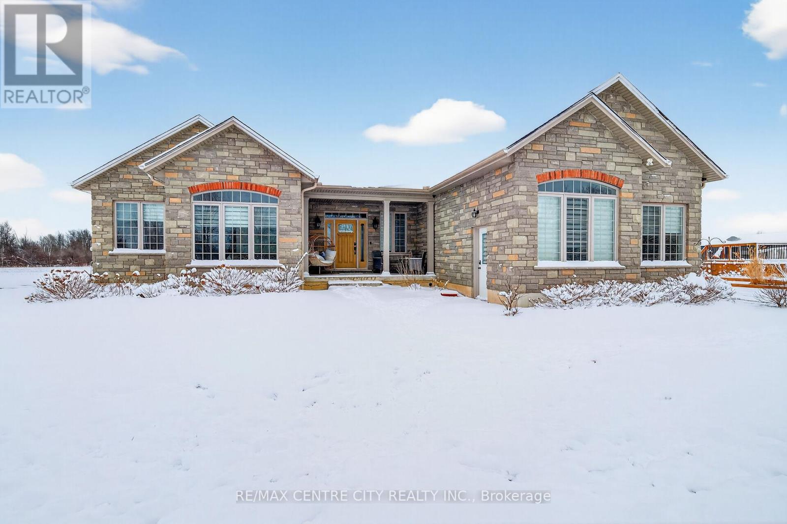 2301 Townline Road, Fort Erie, Ontario  L0S 1S0 - Photo 3 - X12724294