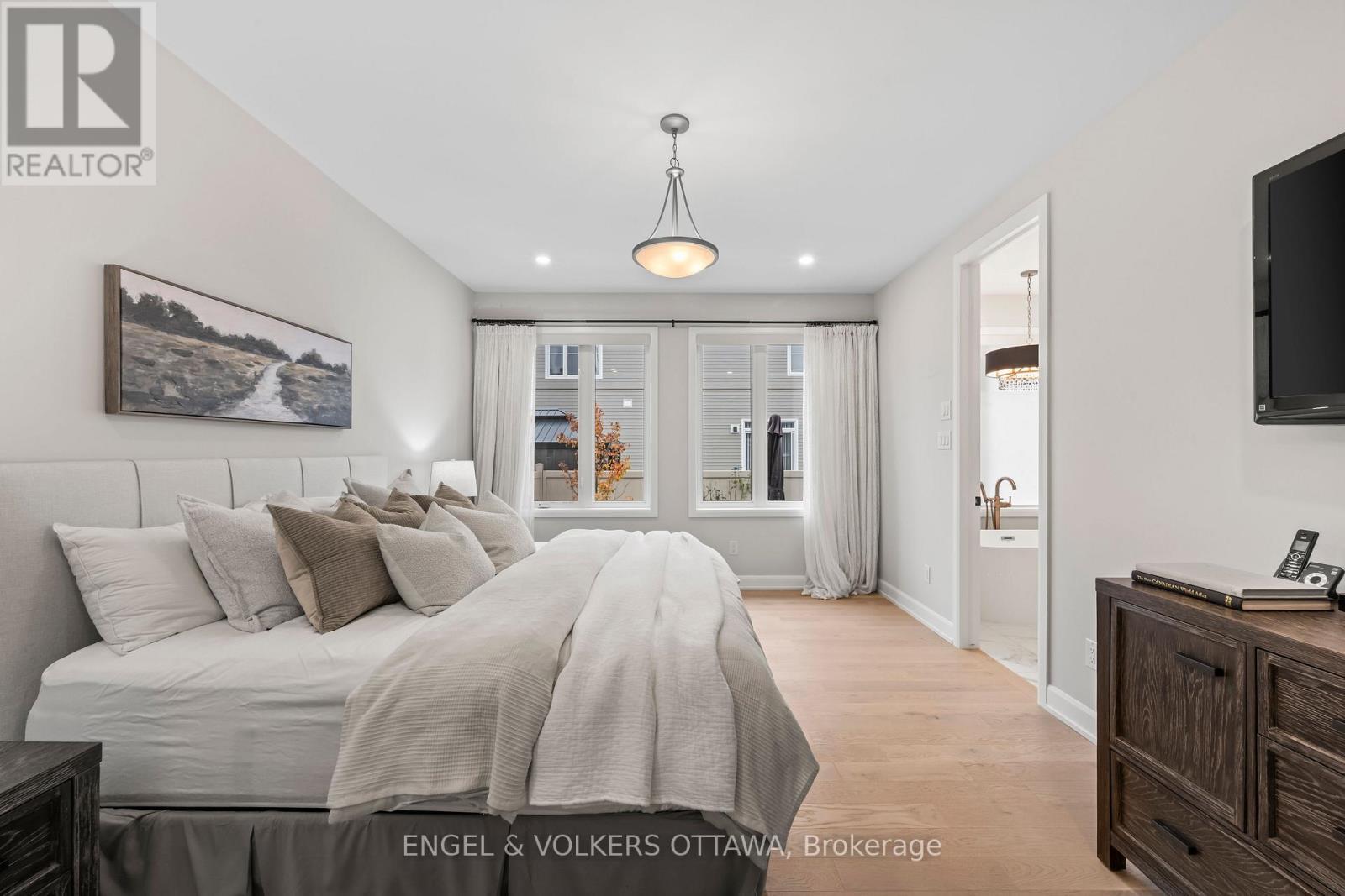 23 Pacing Walk, Ottawa, Ontario  K0A 2Z0 - Photo 22 - X12553812