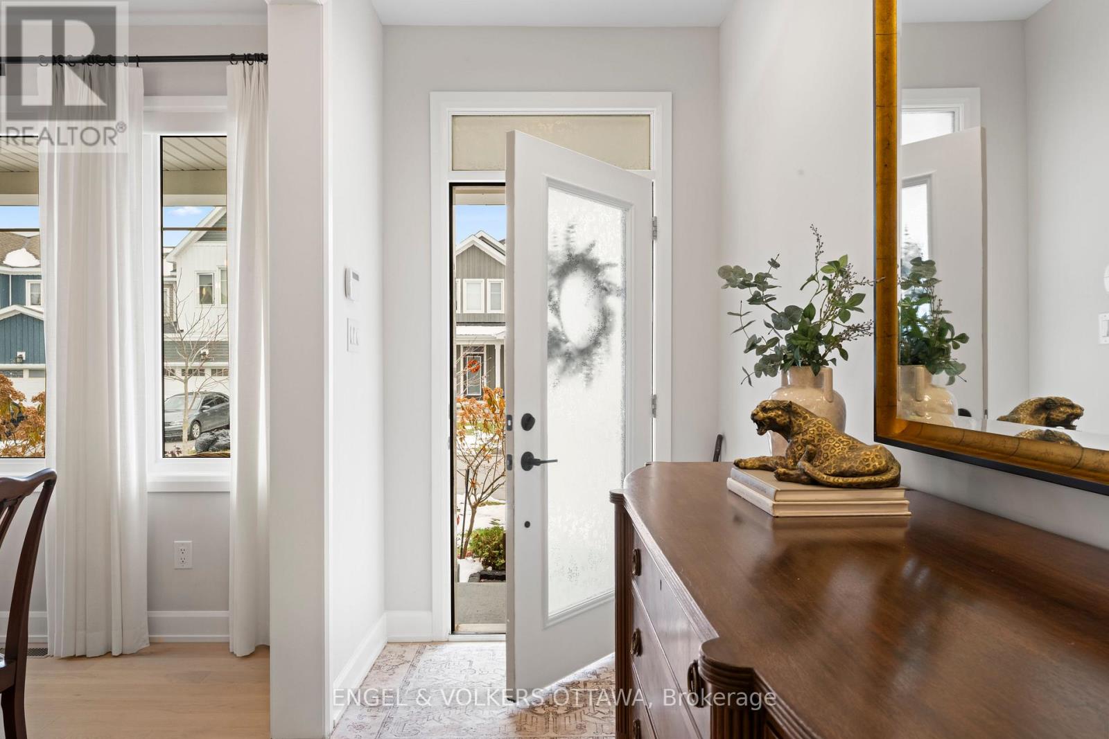 23 Pacing Walk, Ottawa, Ontario  K0A 2Z0 - Photo 2 - X12553812