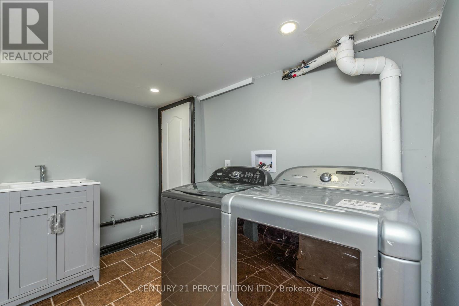 Bsmt - 14 Sewells Lane, Brampton, Ontario  L7A 3A1 - Photo 17 - W12753678