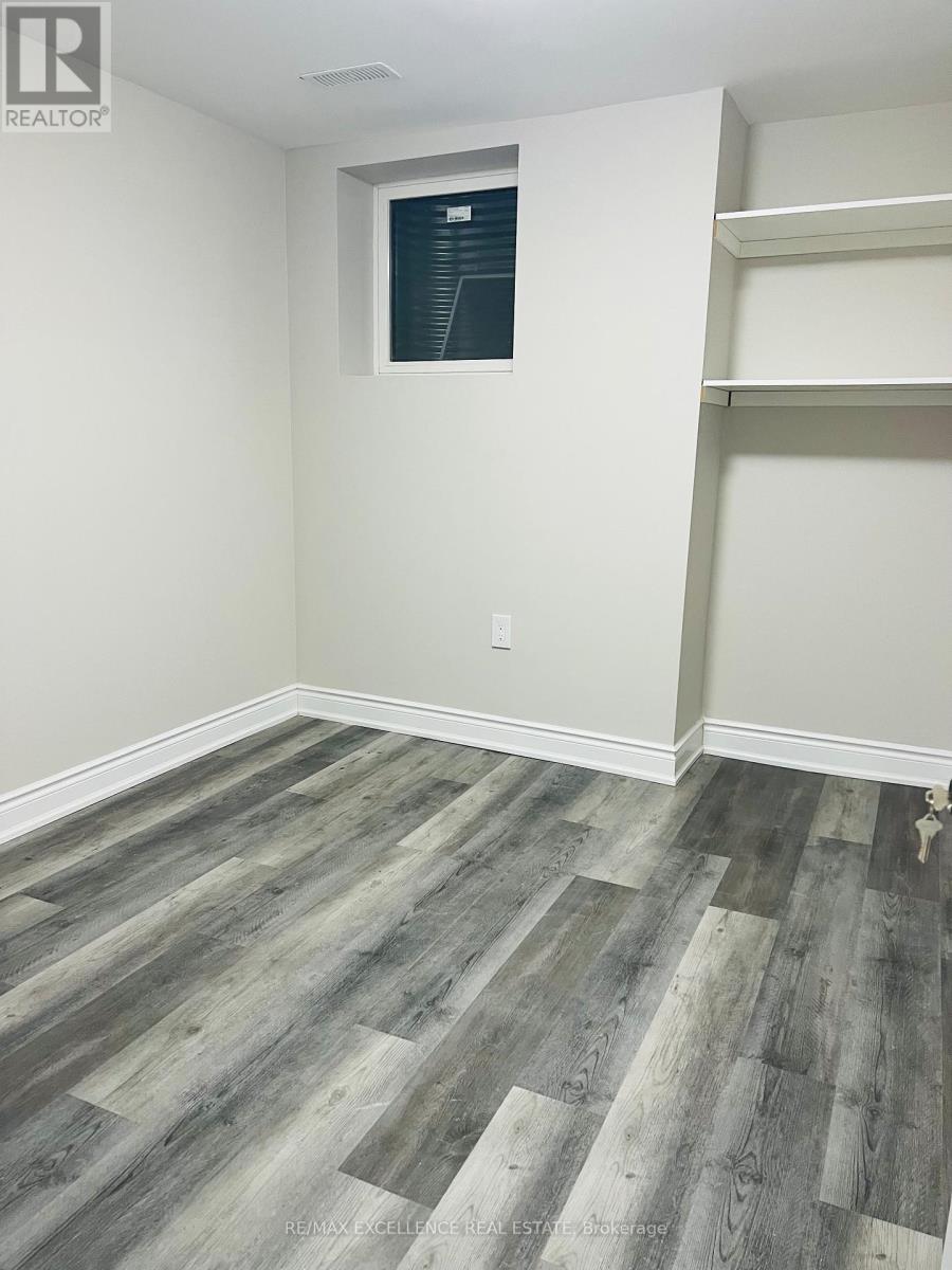 Unit 2 - 6 Ribbon Drive, Brampton, Ontario  L6R 1X3 - Photo 6 - W12753696