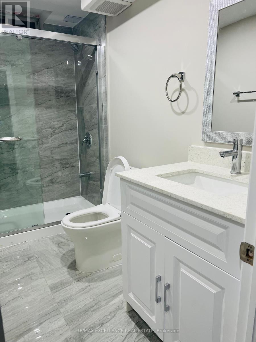 Unit 2 - 6 Ribbon Drive, Brampton, Ontario  L6R 1X3 - Photo 7 - W12753696