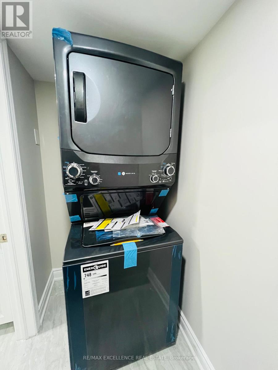 Unit 2 - 6 Ribbon Drive, Brampton, Ontario  L6R 1X3 - Photo 8 - W12753696