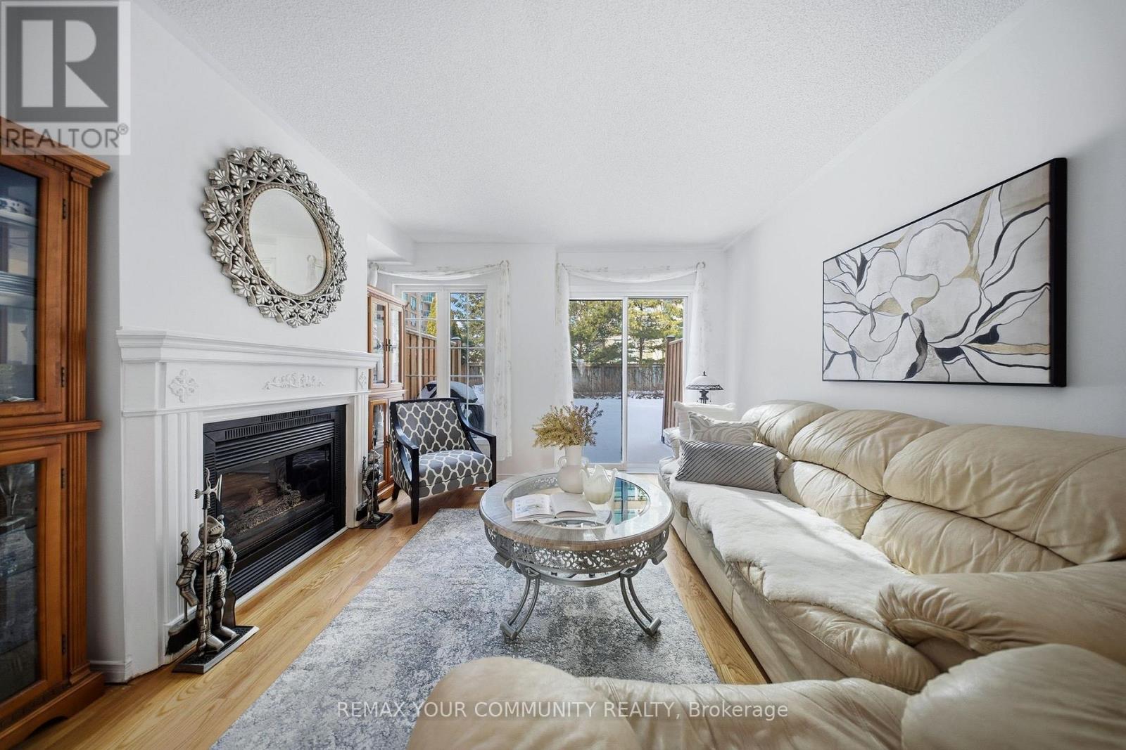 11 - 210 Manitoba Street, Toronto, Ontario  M8Y 4G7 - Photo 10 - W12753706