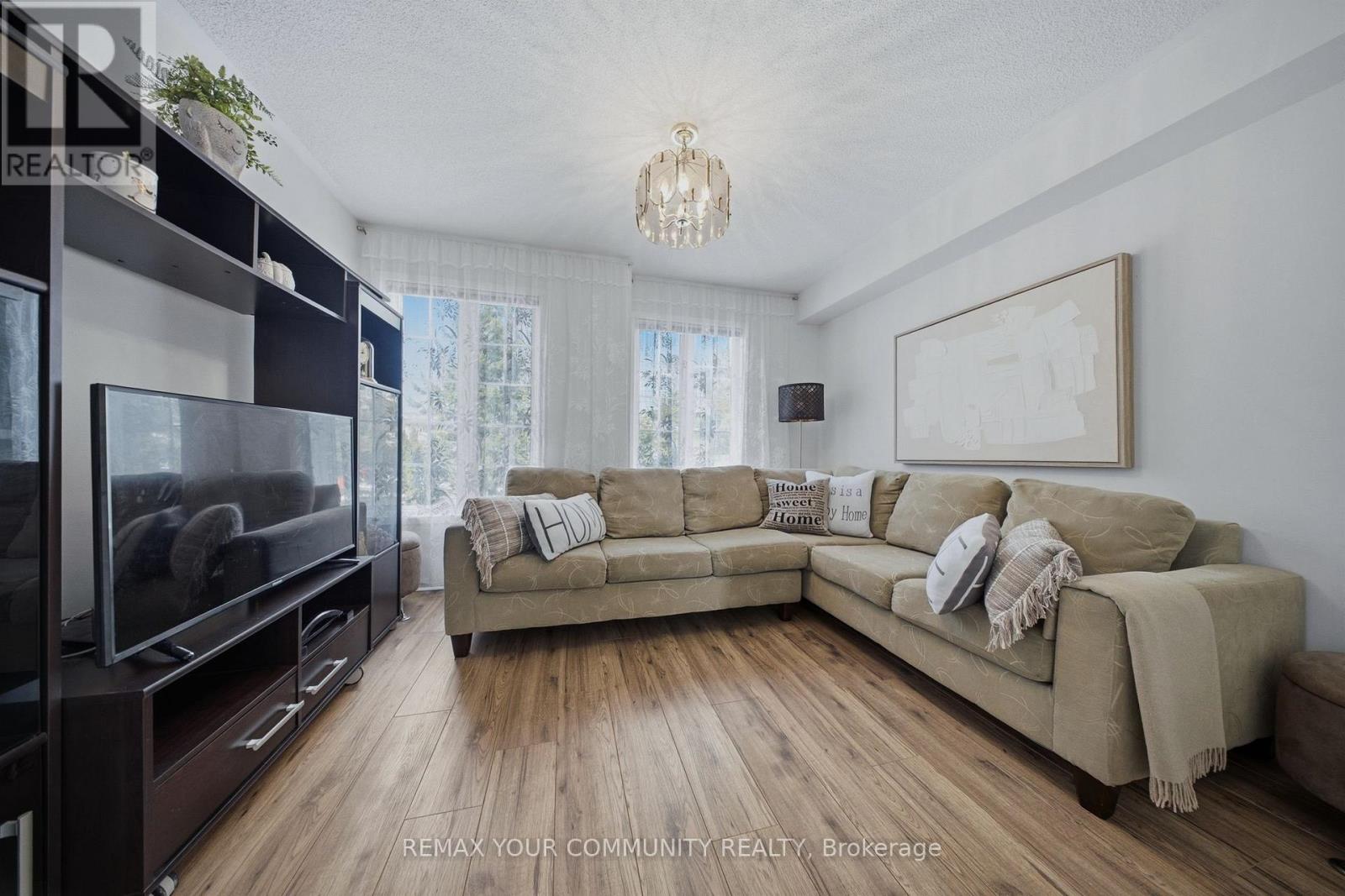 11 - 210 Manitoba Street, Toronto, Ontario  M8Y 4G7 - Photo 13 - W12753706