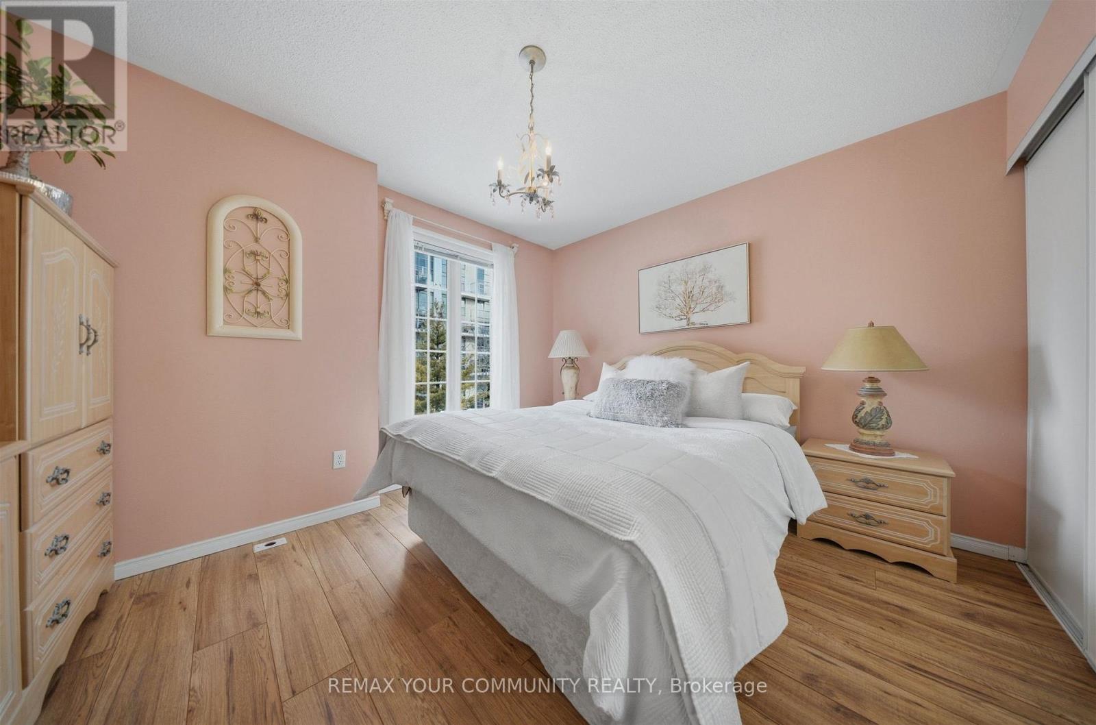 11 - 210 Manitoba Street, Toronto, Ontario  M8Y 4G7 - Photo 22 - W12753706