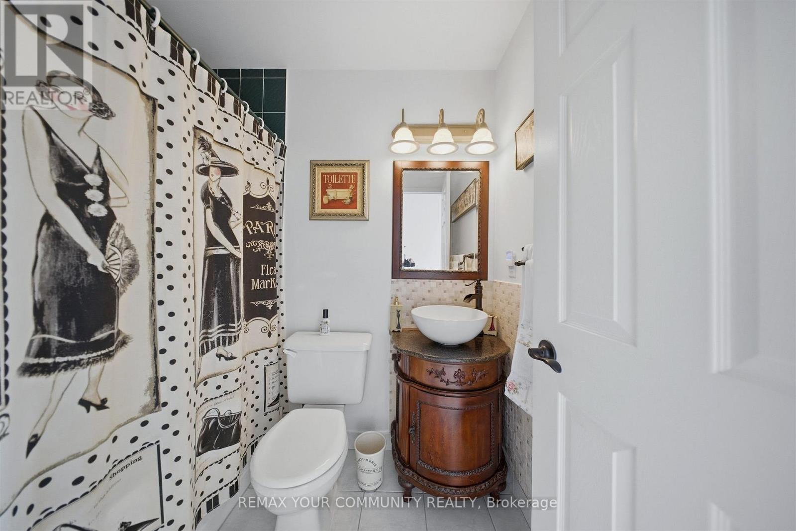 11 - 210 Manitoba Street, Toronto, Ontario  M8Y 4G7 - Photo 24 - W12753706