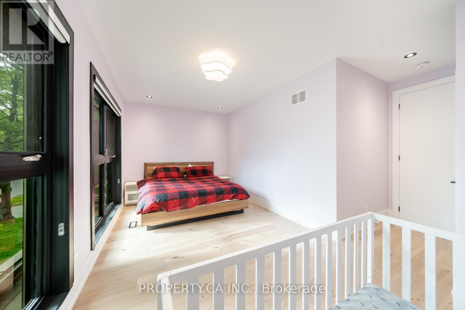 58 Farningham Crescent, Toronto, Ontario  M9B 3B6 - Photo 32 - W12753740