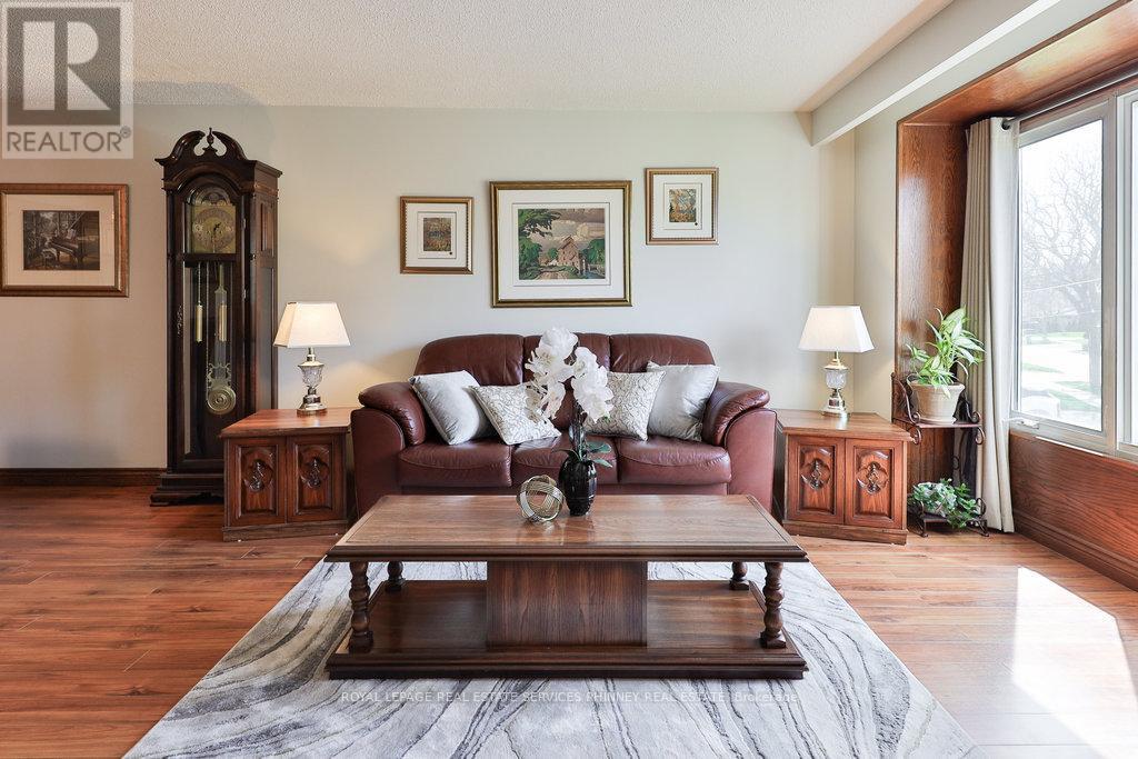 2420 Mainroyal Street, Mississauga, Ontario  L5L 1C9 - Photo 9 - W12753772