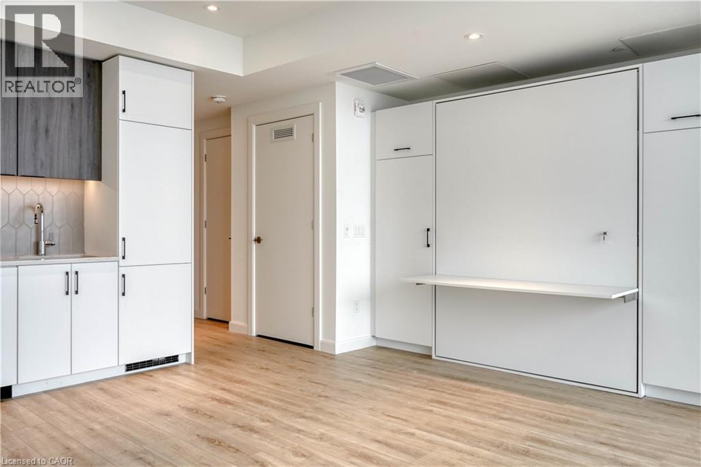 741 King Street Unit# 1811, Kitchener, Ontario  N2G 0E9 - Photo 11 - 40802661